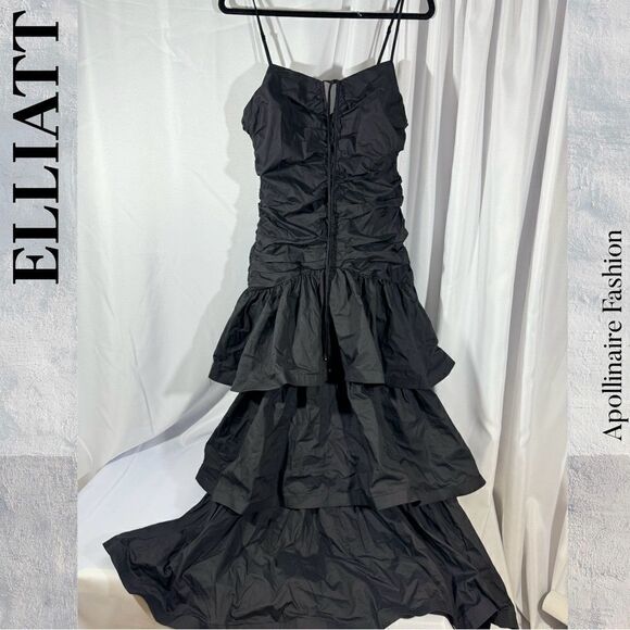 ELLIATT ASPEN MAXI DRESS IN BLACK MEDIUM NWT TIERED SLEEVELESS - Picture 6 of 7